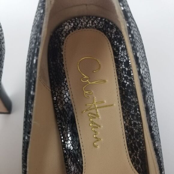 COLE HAAN PEEP TOE HEELS. BLACK SILVER TEXTURE. SIZE 9B. - Picture 7 of 16